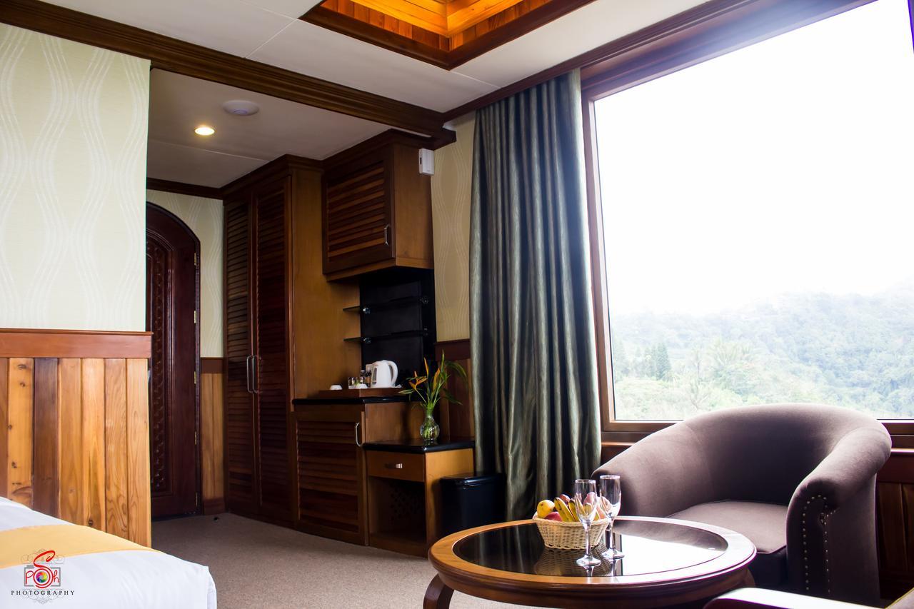 Alta D' Tagaytay Hotel Tagaytay City Exterior photo